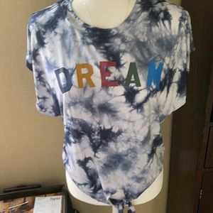 Short sleeve women’s top